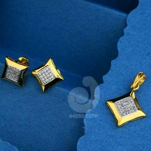 18ct Fancy Cz Pendant Set