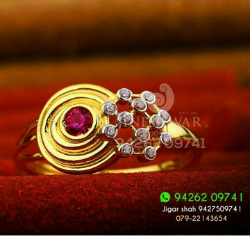 Attractive Cz Fancy Ladies Ring LRG -0186