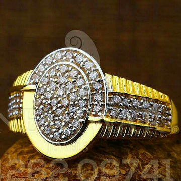 Attractive Fancy Gents Ring