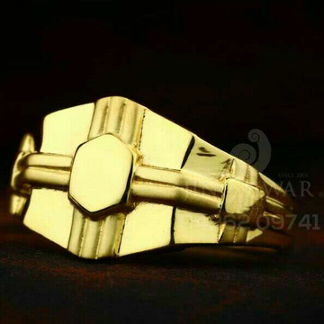 Traditional Casting Gents Ring 916