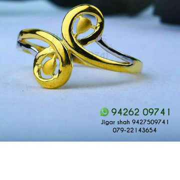 22kt Attractive Plain Gold Ladies Ring LRG -0629