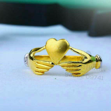 916 Fancy Heart Shape Gold Ladies Ring LRG -0654