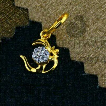 Fancy 18kt Pendent