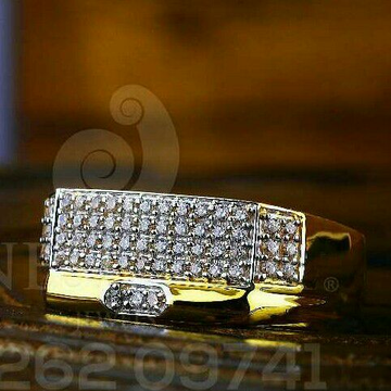 Cz Gold Gents Ring 916
