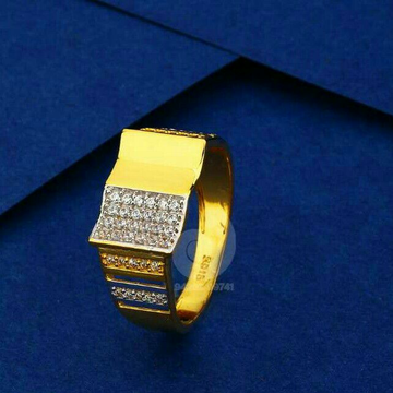 22ct Gold Cz Fancy Gents Ring