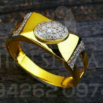 Gold Shiner Cz gents Ring 916