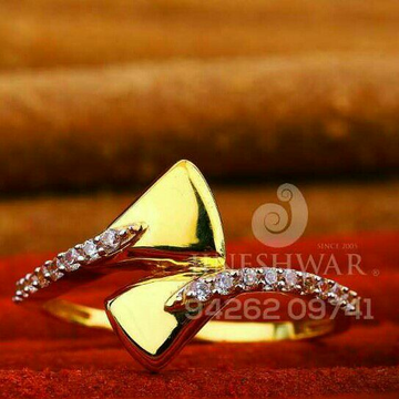 Light weight Fancy Cz Ladies Ring LRG -0152