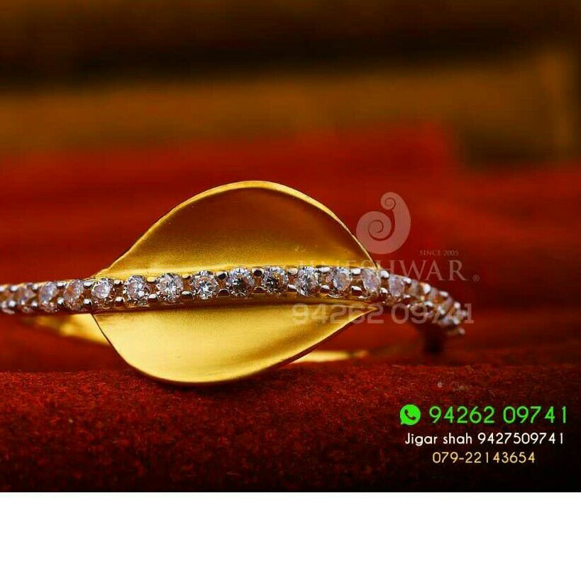 22kt Attractive Cz Gold Ladies Ring LRG -0238