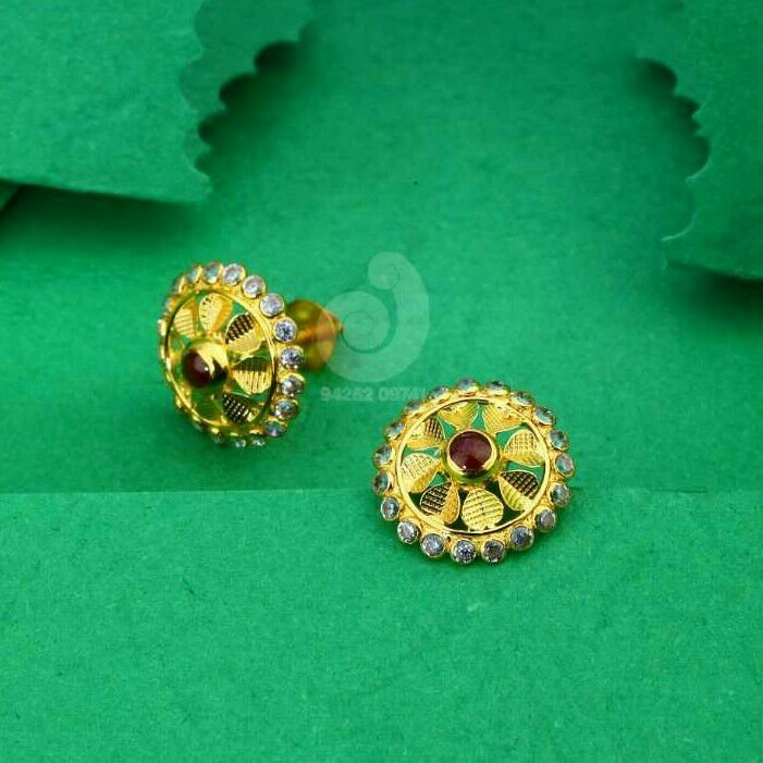 18 Ct Cz Fancy Tops