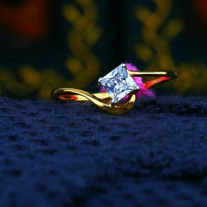 Exclusive Singal Stone Fancy Ladies Ring LRG -0386