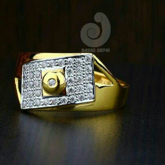 22ct Attractive Cz Gold Ring