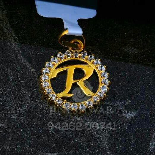 R Name Capital Pendent