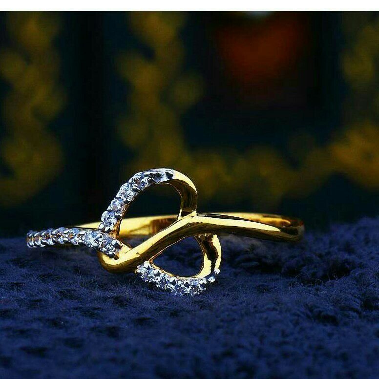 Daily Were Cz Fancy Ladies Ring LRG -0162