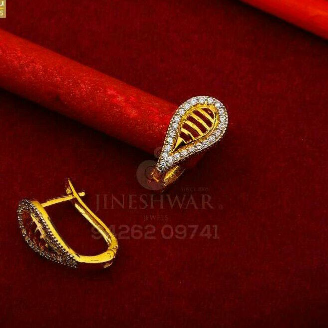 18kt Attractive Fancy Cz Ladies Bali ATG -0257