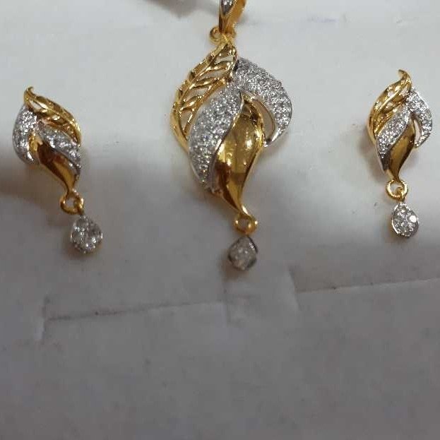 Fancy Pendant Set