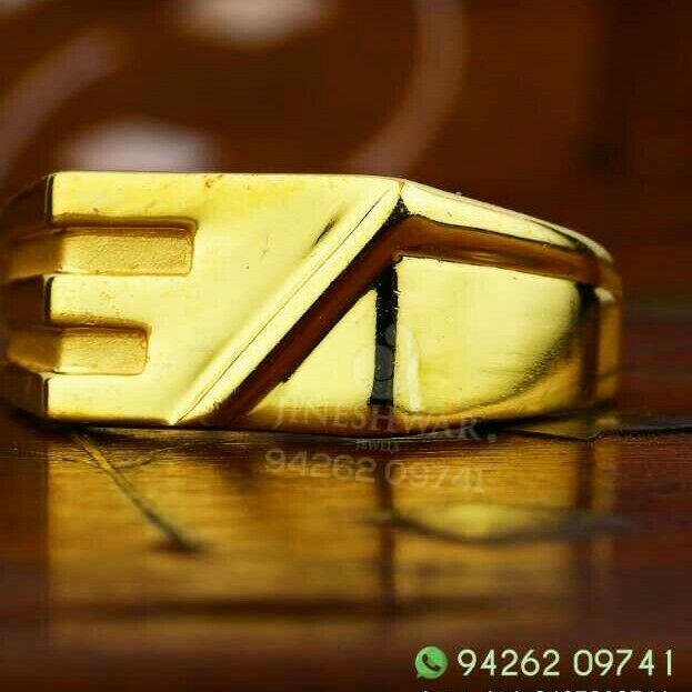 Simple Simmering Gents Ring 916