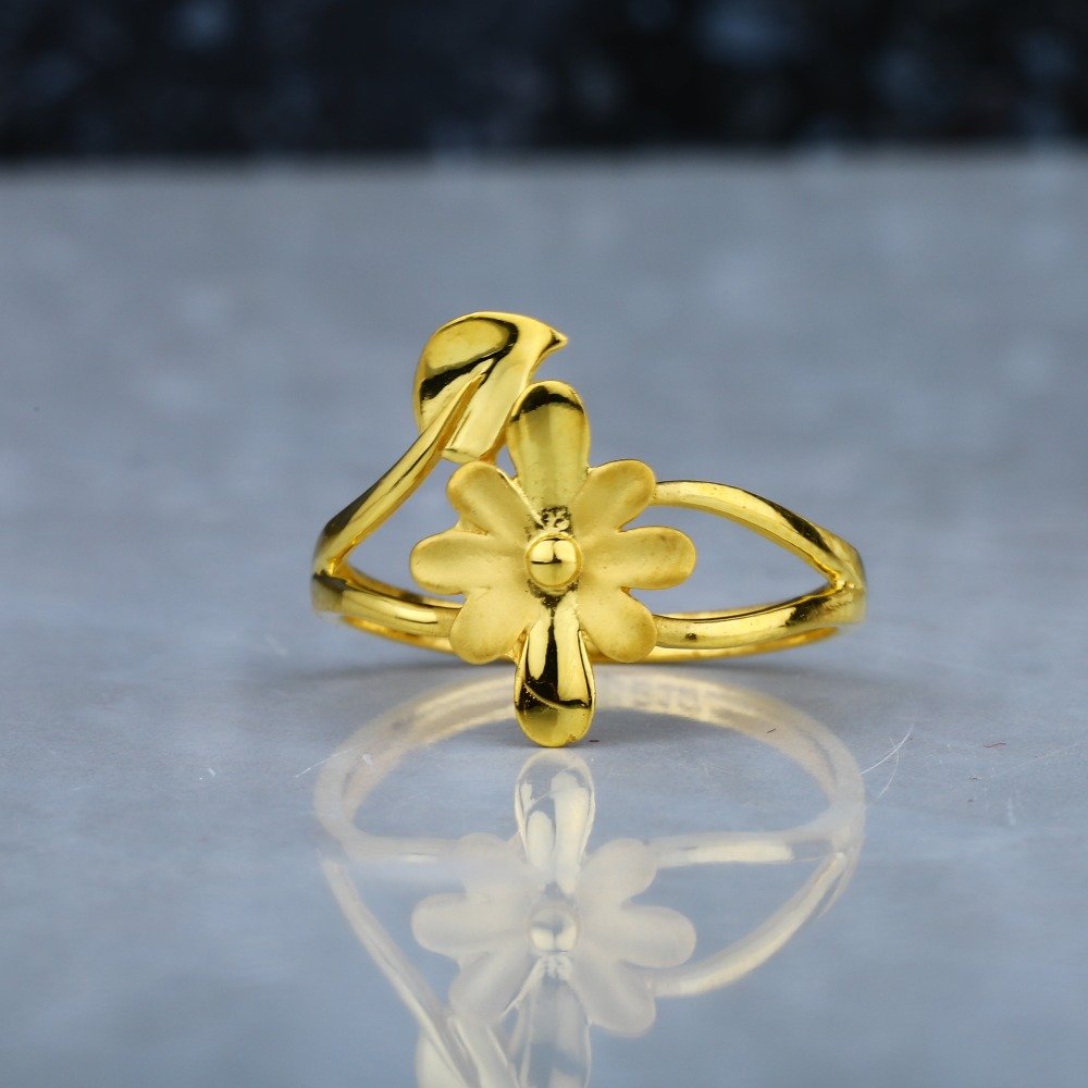 Plain casting ladies ring
