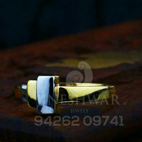 916 Fancy Plain Gold Ladies Ring LRG -0770