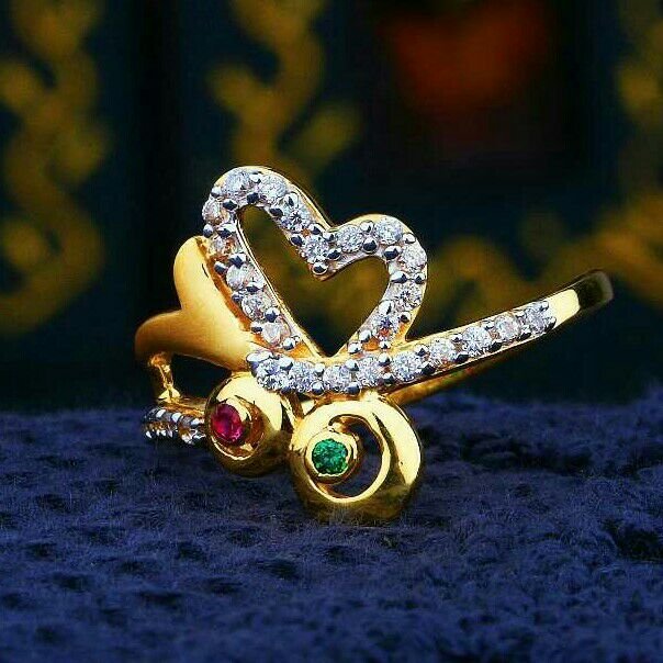 14k Yellow Gold Black Heart Shape Diamond Ring