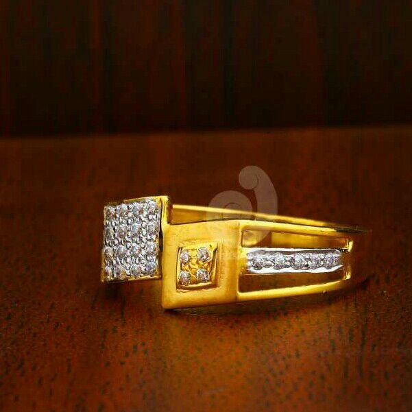 22ct Designer Gold Cz Gents Ring