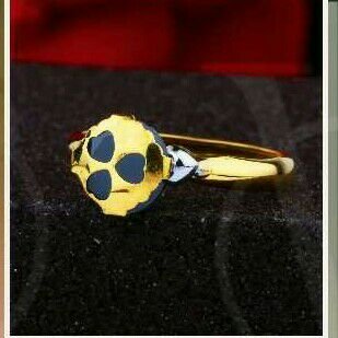 18Kt Gold Classic Single Stone Ring