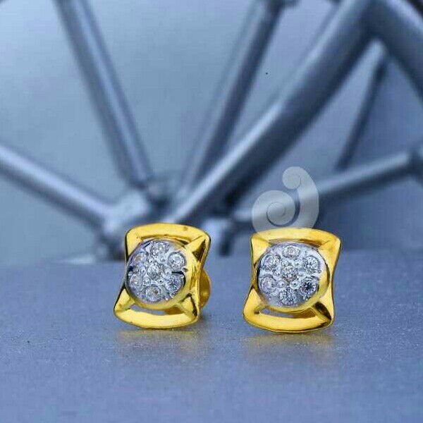 18ct Attractive Cz Gold Tops