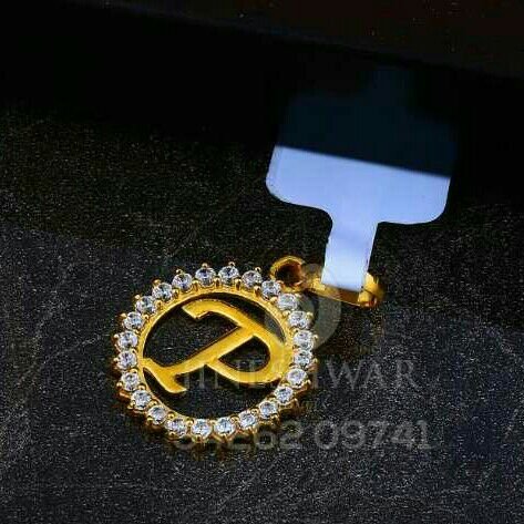 Buy quality P name pendent in Ahmedabad