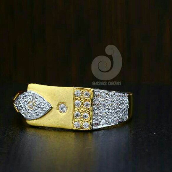 22ct Cz Fancy Gents Ring