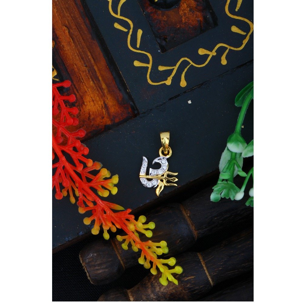 22KT Gold CZ Om Design Pendant JJ - P020
